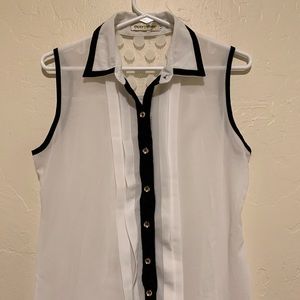 Lightweight Sleeveless Top